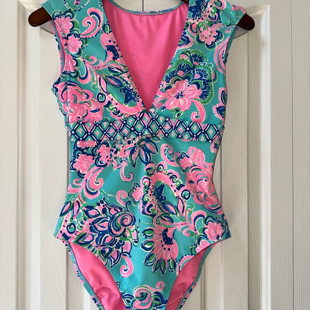 Lilly Pulitzer Imogen Swimsuit Jungle Horizon Size 2